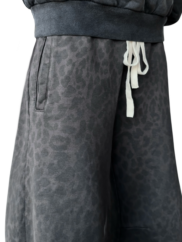 PANTHER ROSIE SWEATS